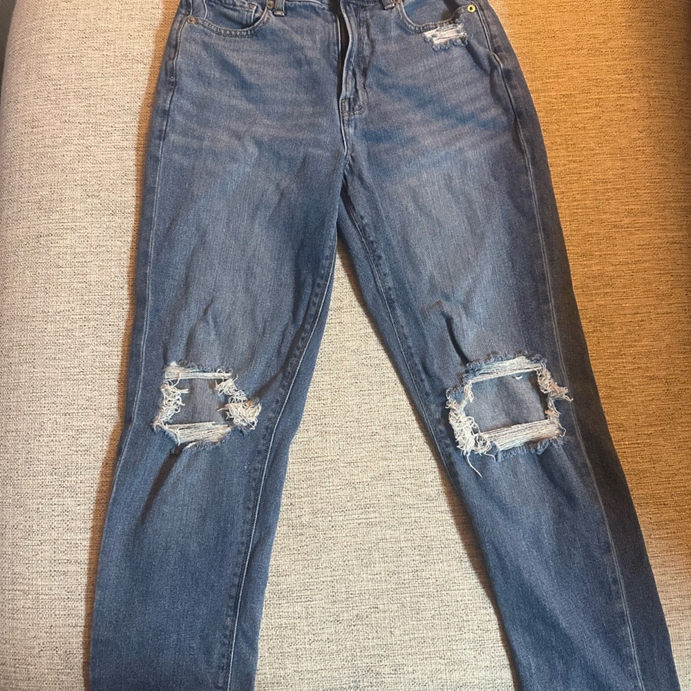 American eagle mom jeans